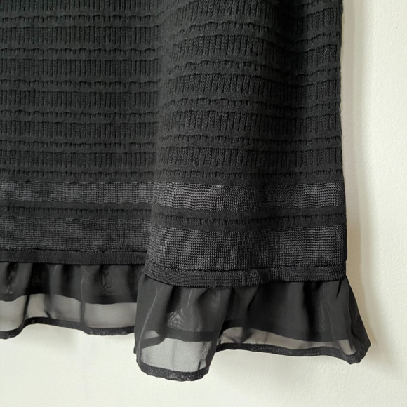 Ming Wang Ruffle Floral Sequin Embellished Short Sleeve Top Black Womens Medium - Picture 4 of 10